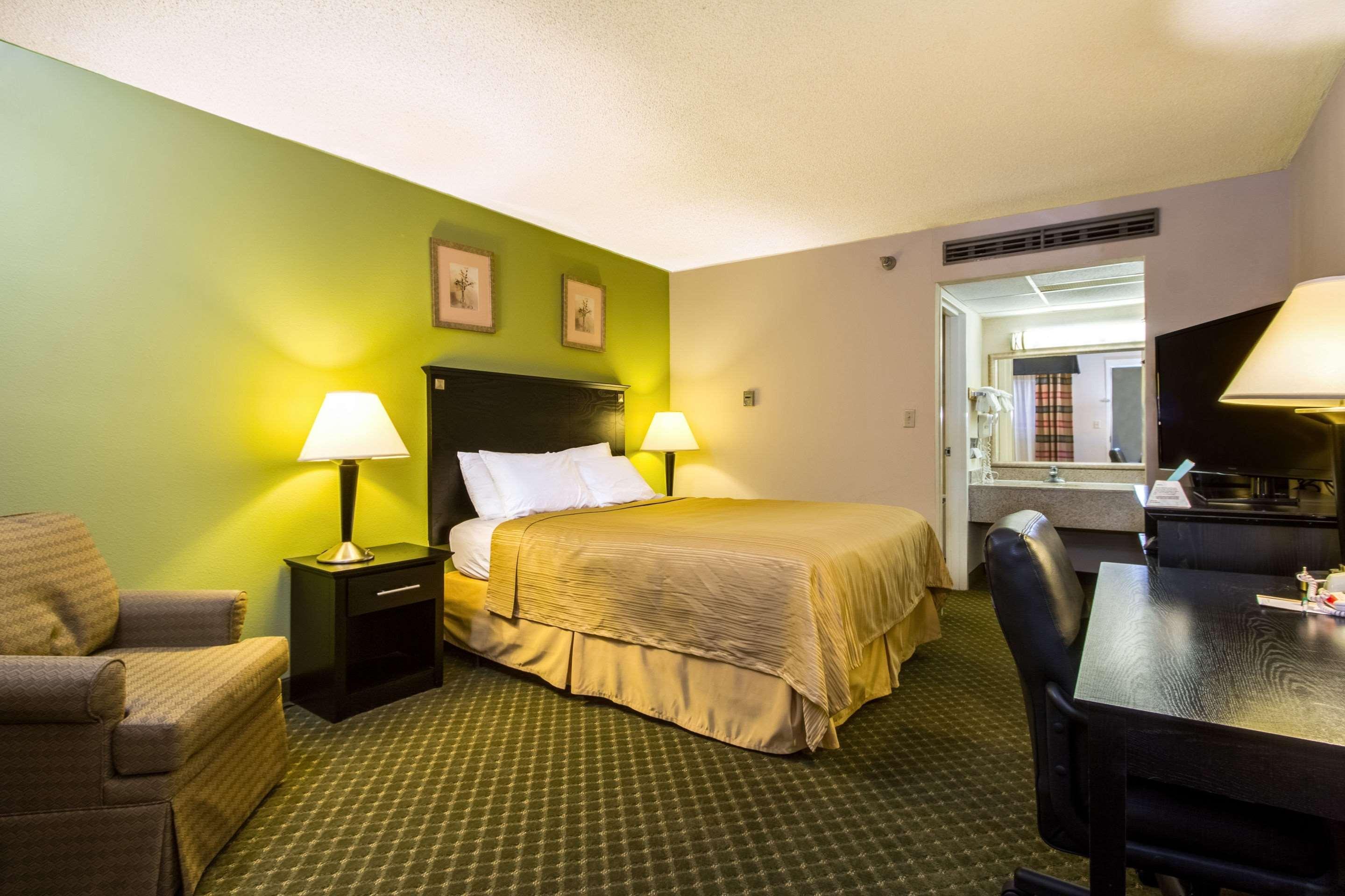 Quality Inn & Suites Moline - Quad Cities المظهر الخارجي الصورة