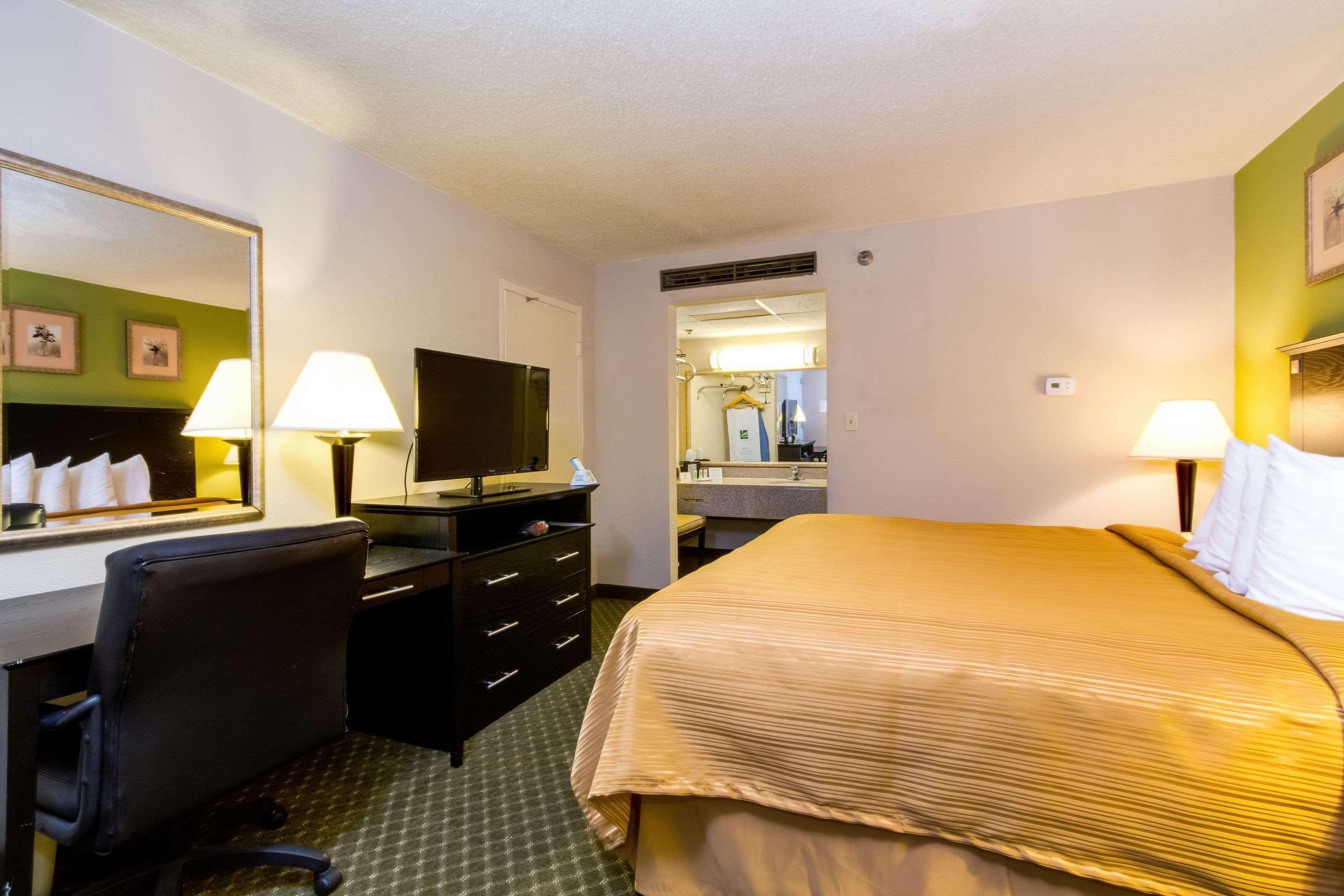 Quality Inn & Suites Moline - Quad Cities المظهر الخارجي الصورة