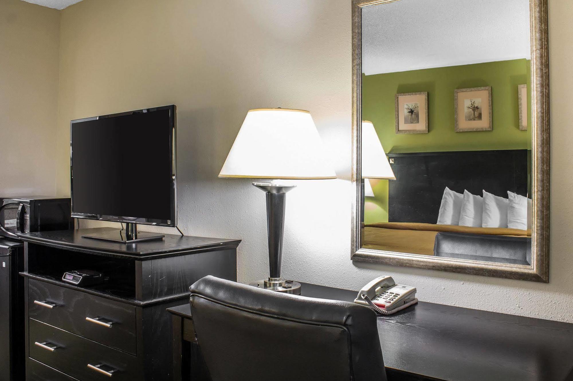 Quality Inn & Suites Moline - Quad Cities المظهر الخارجي الصورة